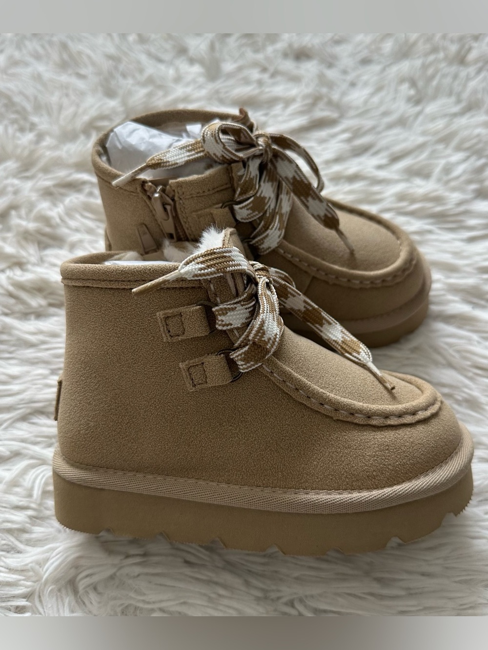 PatPat Toddler Size 9 Faux Suede Faux Fur Lined Winter Boots New In Box Sand